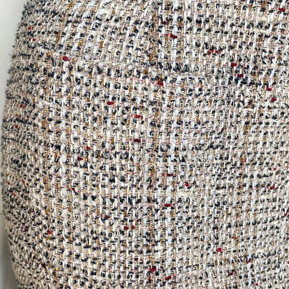CHANEL 10P Ivory & Multi Colored Tweed Lesage Fringe Hem Pencil Skirt - Picture 7 of 12